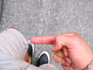 洗我的鞋子，舔我的脚，闻我的袜子，买我的脏衣服