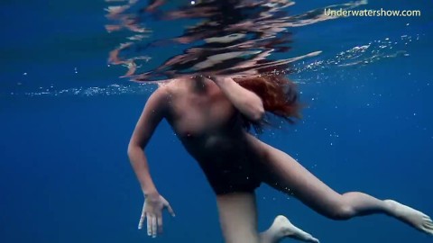 First underwater erotic video