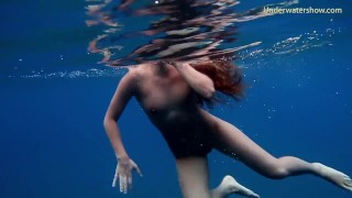 Primeiro vídeo erótico subaquático