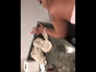 Egyptian Princess Creams all over Young Handsomedevan in the Bathroom