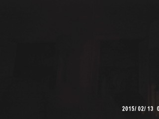 Трахающаяся девушка после клуба, часть 2 (Дрочит киску)