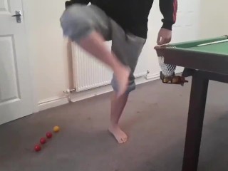 Picking up Snooker Balls with my Dextrous Feet