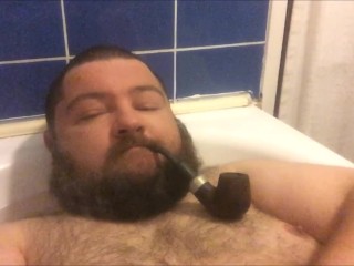 Живот в ванной комнате