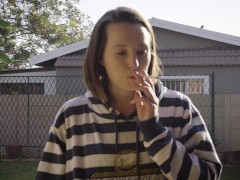 Quick Smoke - Screenshot 4 of 16 - Smokingfetish