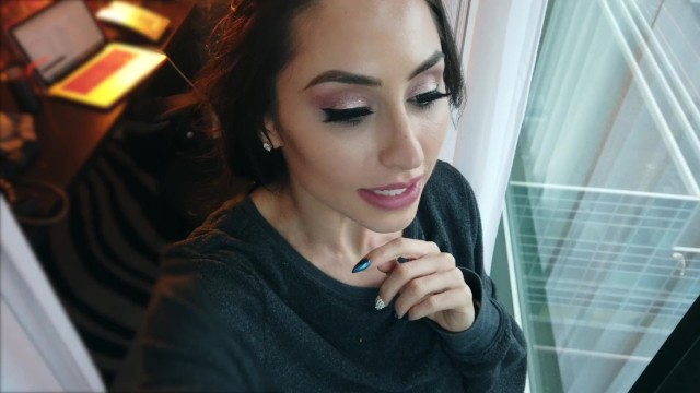 Topless in Public - Naked News Reya Sunshine