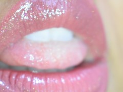 Lip Shine - Screenshot 14 of 16 - Shiny Lips