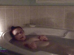 Bath Time with Amelia - Screenshot 16 of 16 - Bbw