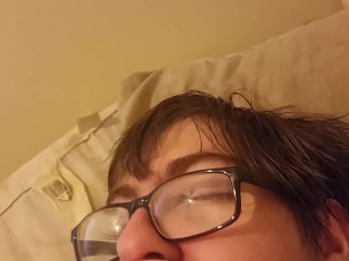 Девственница стонет и трахается со плотью (сперма в жопе)