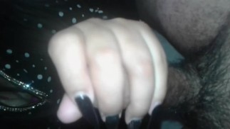 nails