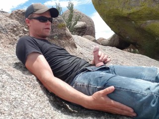 High desert hike pissing and cumming in publicin 1080p