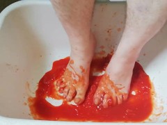 Fun with tomatoes - Screenshot 10 of 16 - Sensual Feet
