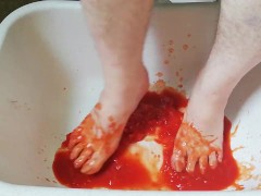 Fun with tomatoes - Screenshot 4 of 16 - Lovely Feet