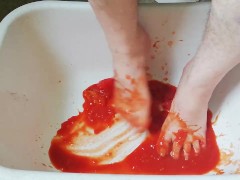 Fun with tomatoes - Screenshot 5 of 16 - Sensual Feet