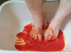 Fun with tomatoes - Screenshot 7 of 16 - Mom