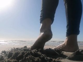 foot goddess, foot fetish, new zealand accent, bare foot