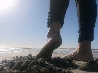 bare foot, new zealand girl, foot asmr, new zealand accent