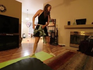 Stripping and Stretching w Big Natural_Tits - FULL vid on Modelhub
