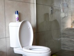 Five Pee Compilation - Screenshot 10 of 16 - Pissing