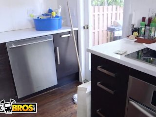 BANGBROS - Latina MILF "Bianca" Cleans House & Fucks Sean Lawless For Cash screenshot number 2