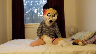 Oliver Pawing. First murrsuit video I have ever made.