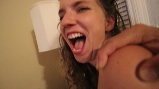 Она ЛЮБИТ принимать большой член в свою мокрую киску раком - полное видео на ModelHub