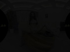 Brunette Wets Her Yoga Pants