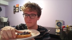 ASMR BLUEBERRY JAM TOAST