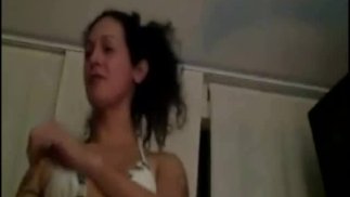 Никки Монтеро совершила мировое турне T-girl в Европе и Великобритании, будучи неженкой дешевой sLut