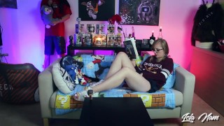 Potterhead Makes Herself Cum While Reading Harry Potter