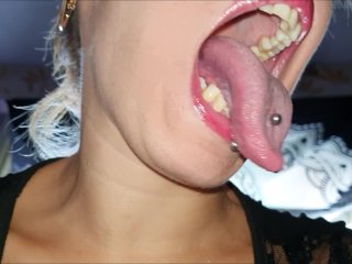 spit fetish, lengua larga, saliva, spit