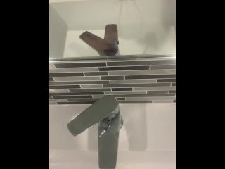 Solo guys takes huge piss in sink and plays with it