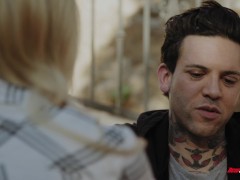 Kenna James Gets A Hookup and Passionate Fuck - Screenshot 4 of 16 - Teen