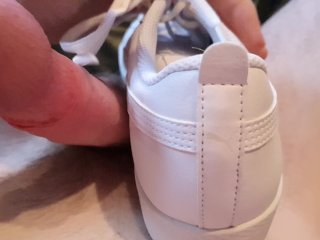 4K - Masturbate with WhitePuma Sneaker Until_i Cum