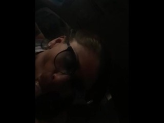 Quick Blowjob in the Car