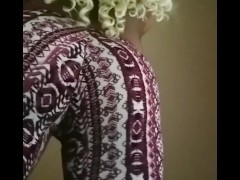 Milf twerk - Screenshot 3 of 16 - Black