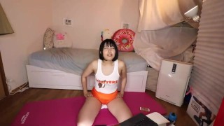 190615_Big Butt Girls Train Their Buttocks With Hooters Hot Pants