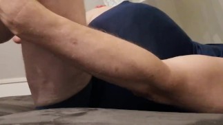 Прегман в родах с огромным животом