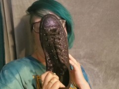 Seattle Ganja Goddess gets new glitter Converse! New shoes, shoe licking