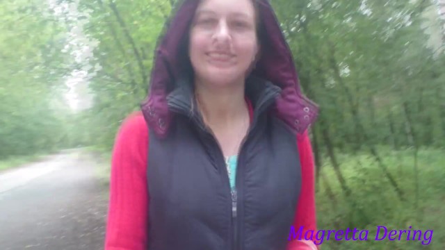 Public park nudity: Magretta Dering makes custom vid outdoors naked