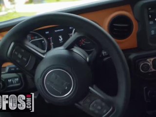 MOFOS - Sexy hitchhiker Sydney Cole gives some roadhead screenshot number 2