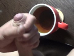Кофе с молоком для сводной сестры! - Screenshot 2 of 16 - Squirting