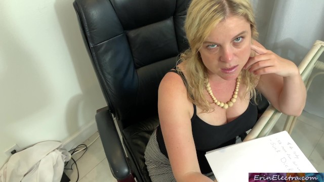 Orally Obsessed Secretary Sucks the Boss - Pornhub.com