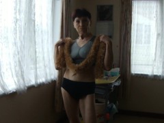 Masturbating With The Faux Fur Scarf...Look At My Body And Skin...SEXY HOT!