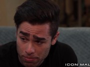Preview 4 of IconMale Sucking On That Straight Dick