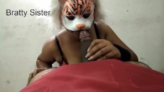 Beautiful indian girlfriend perform a great blowjob