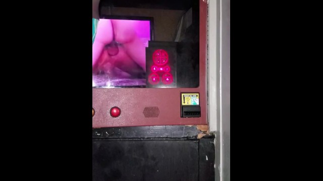 Glory Hole Adventure I went in to Masturbate but Sucked a Strangers Cock