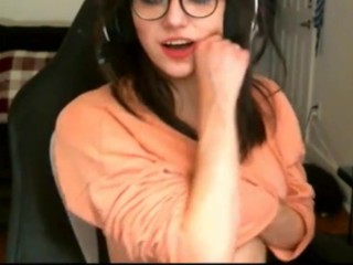 Streamer De Twitch Engañado En Tetas Resbalón LOL