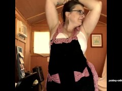 Apron Fun - Screenshot 2 of 16 - Fetish