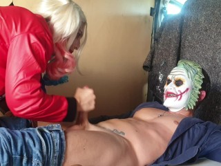 Candycherry7 : Harley Quinn makes a Footjob to the Joker !