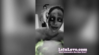Lelu Love- VLOG: Shower And Vlogging While Sucking Fucking